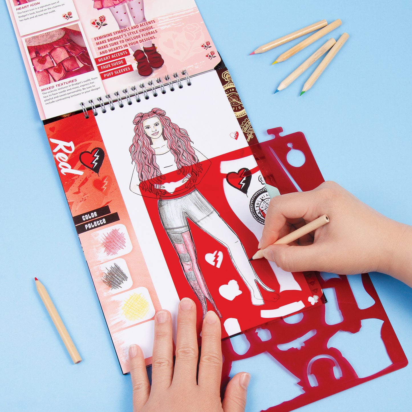 Disney Descendants: The Rise of Red Fashion Design Sketchbook